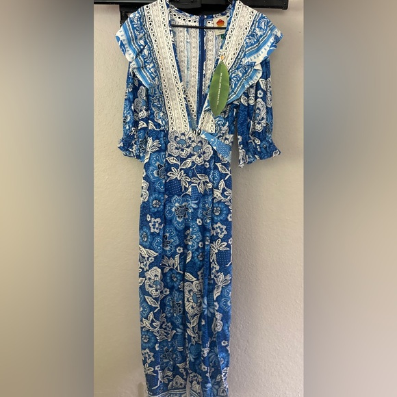 NWT Farm Rio Blue Floral Jumpsuit - Size Medium - Picture 7 of 7